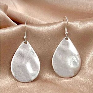 Elegant Silver Teardrop Earrings